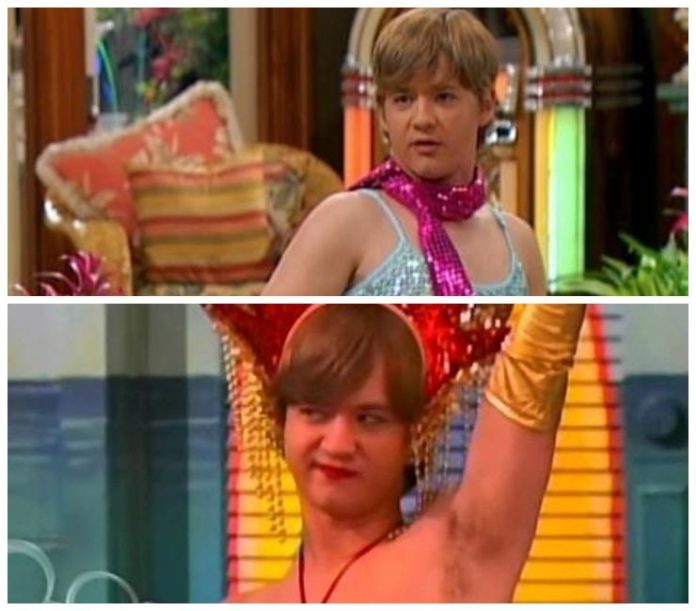 Come Si Chiama L Attrice Di Hannah Montana
