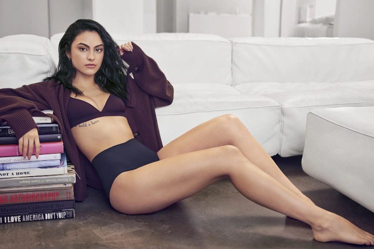 Camila Mendes