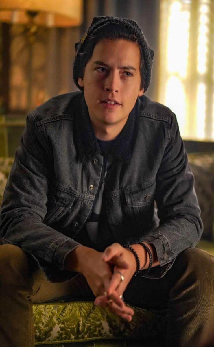 Cole Sprouse in Riverdale - Fonte: Instagram