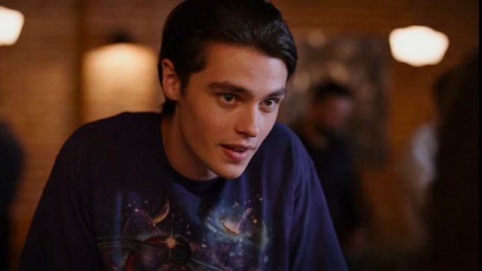 Films Et Séries Tv Avec Felix Mallard Ginny & Georgia : 10 cose che non sai su Felix Mallard