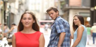 Meme del "fidanzato distratto" - Fonte: Instagram