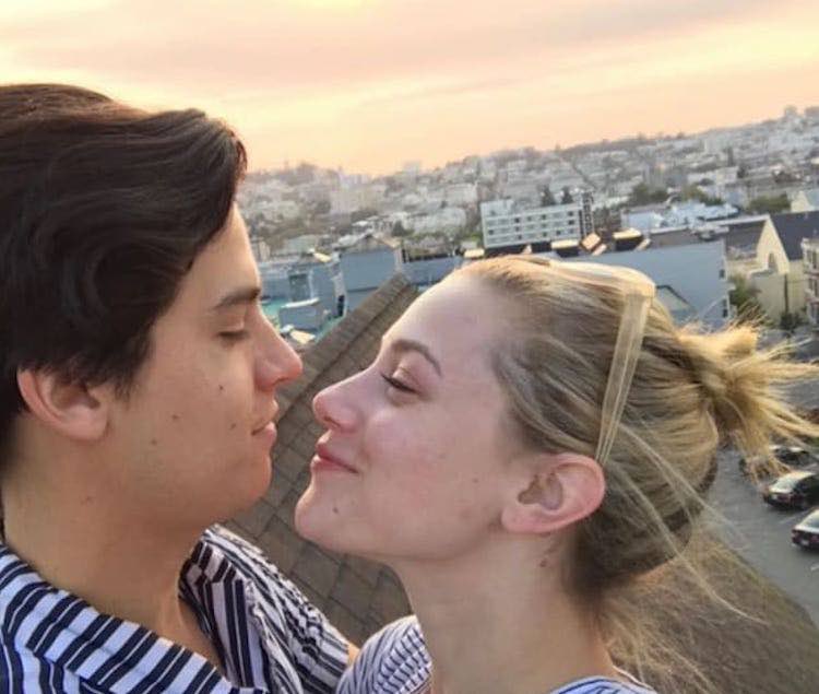 Lili Reinhart e Cole Sprouse - Fonte: Instagram