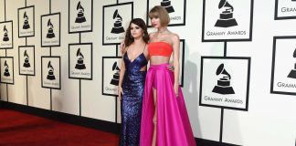Taylor Swift e Selena Gomez alla 58esima edizione dei GRAMMY Awards-fonte:Gettyimages