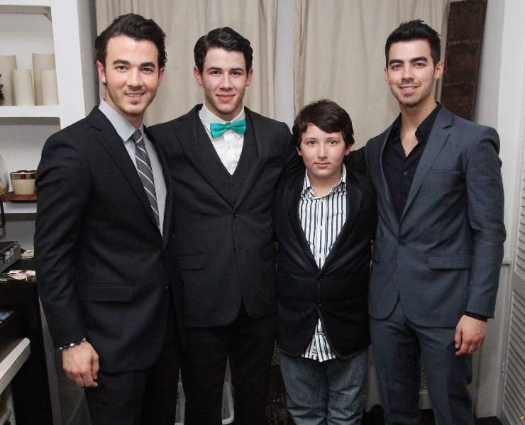 Frankie Jonas con i fratelli, Fonte: Getty Images