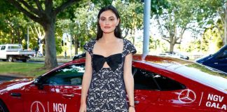 L'attrice Phoebe Tonkin