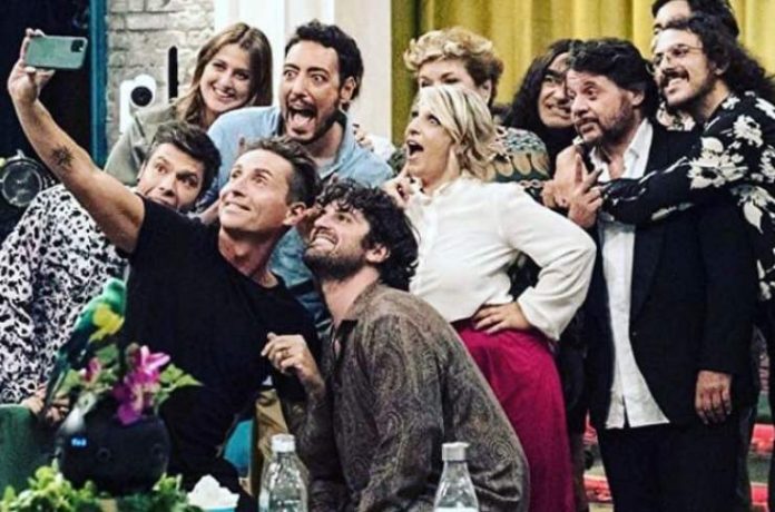 Guardare Lol - Chi Ride è Fuori Online
