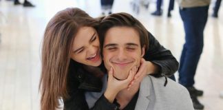 Jacob Elori e Joey King