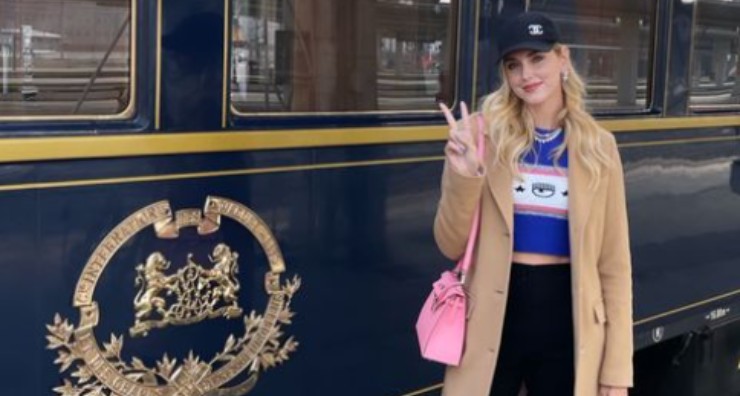 Chiara Ferragni treno