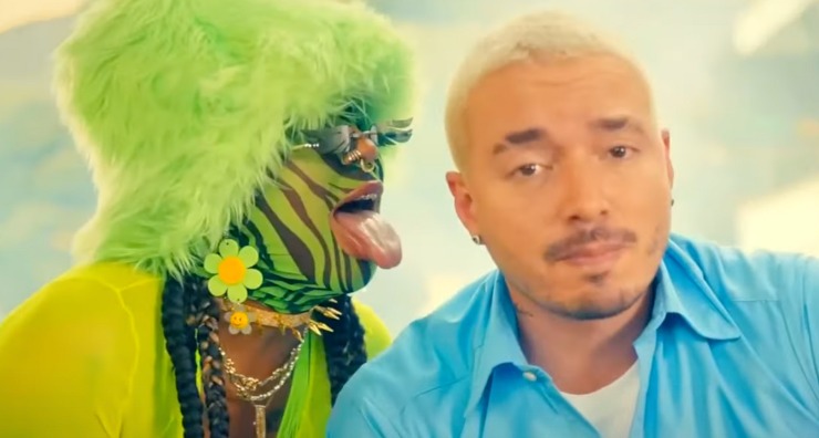 J Balvin Perra video ufficiale