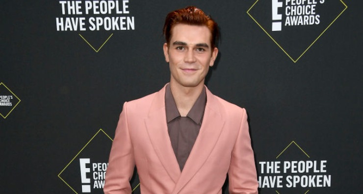 KJ Apa da piccolo