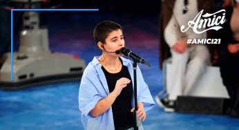 Amici 21, Nicole si emoziona per il fratellino Philip: chi è il bambino